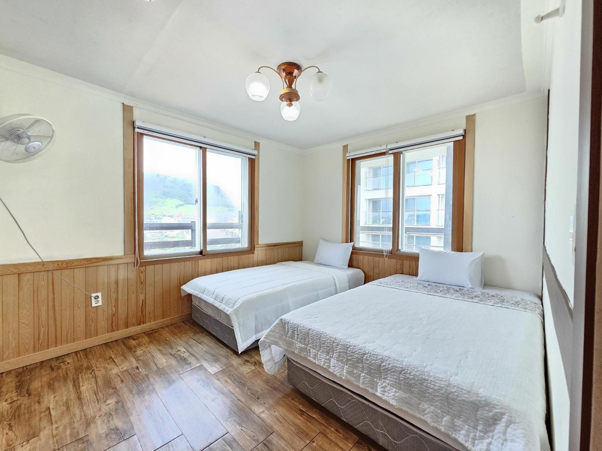 Seongsan Sunrise Pension Seogwipo Ngoại thất bức ảnh