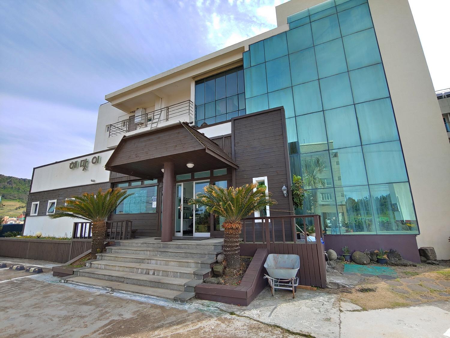 Seongsan Sunrise Pension Seogwipo Ngoại thất bức ảnh