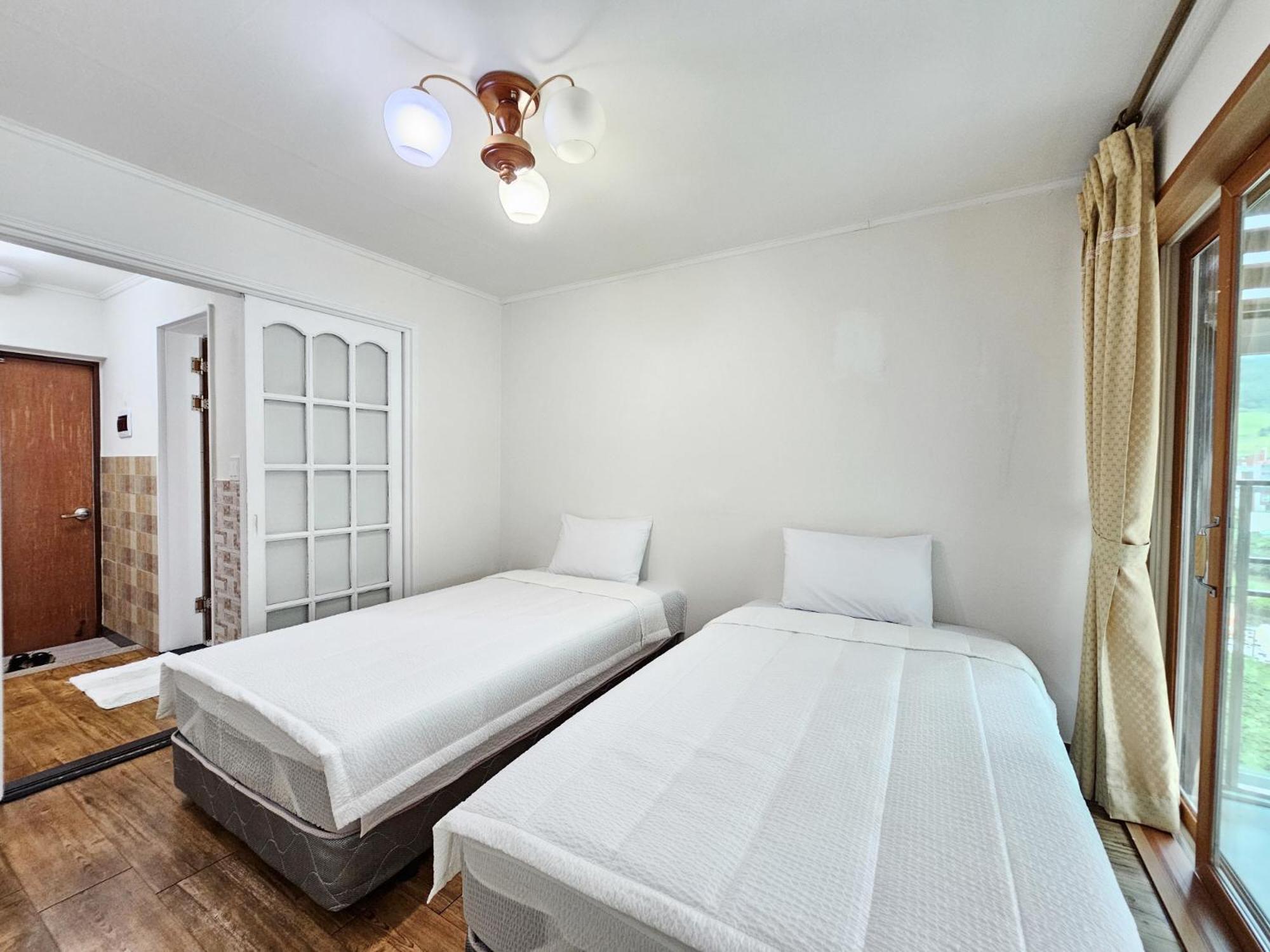 Seongsan Sunrise Pension Seogwipo Ngoại thất bức ảnh